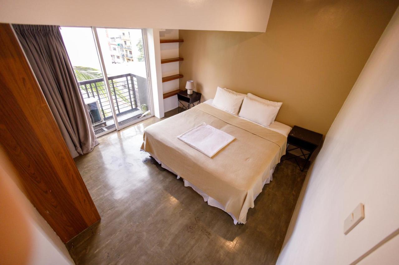 5880 Enriquez Residences Манила Екстериор снимка
